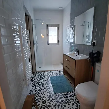 Pedestrian Area, Charming, 4 Persons Appartement Avignon